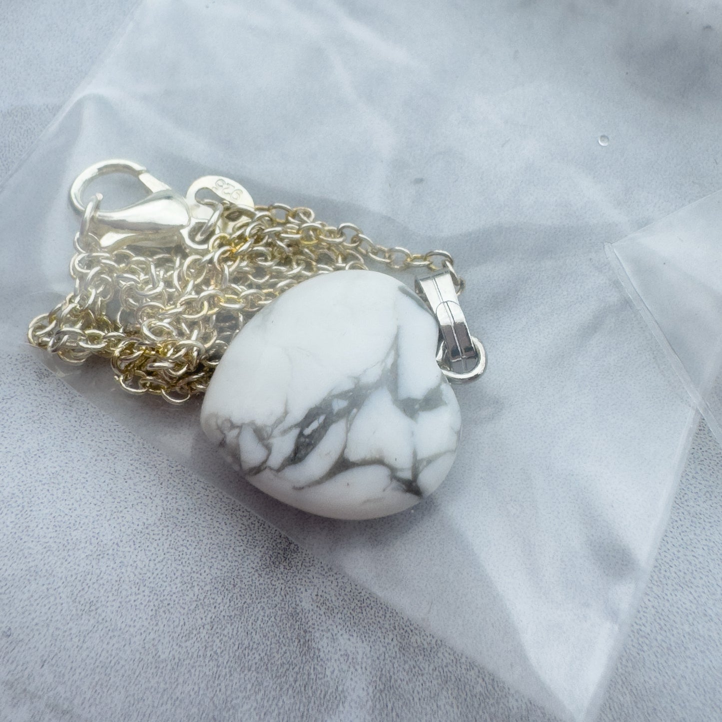 Howlite necklace with silver plated chain