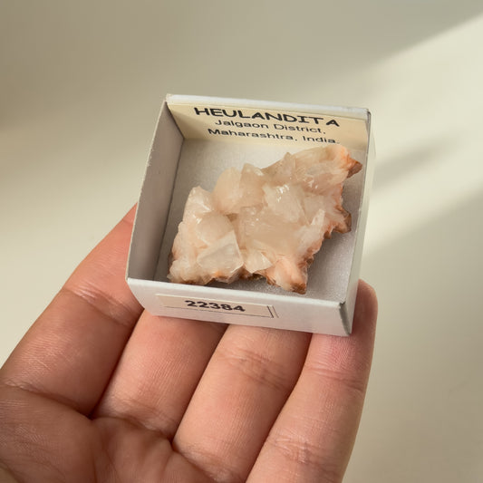 Heulandite (Jalgaon District, Maharashtra, India) 22384