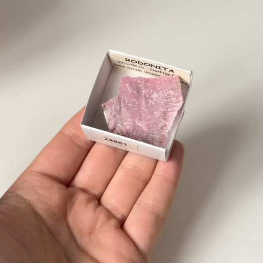 Rhodonite (Woods m., Darling Co, New South Wales, Australia) 22551