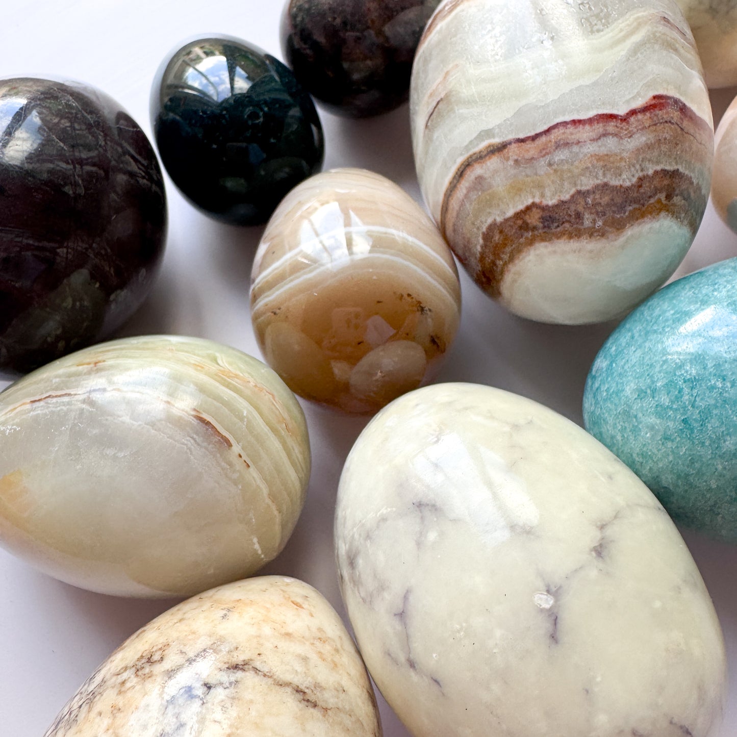 11x Crystal Eggs