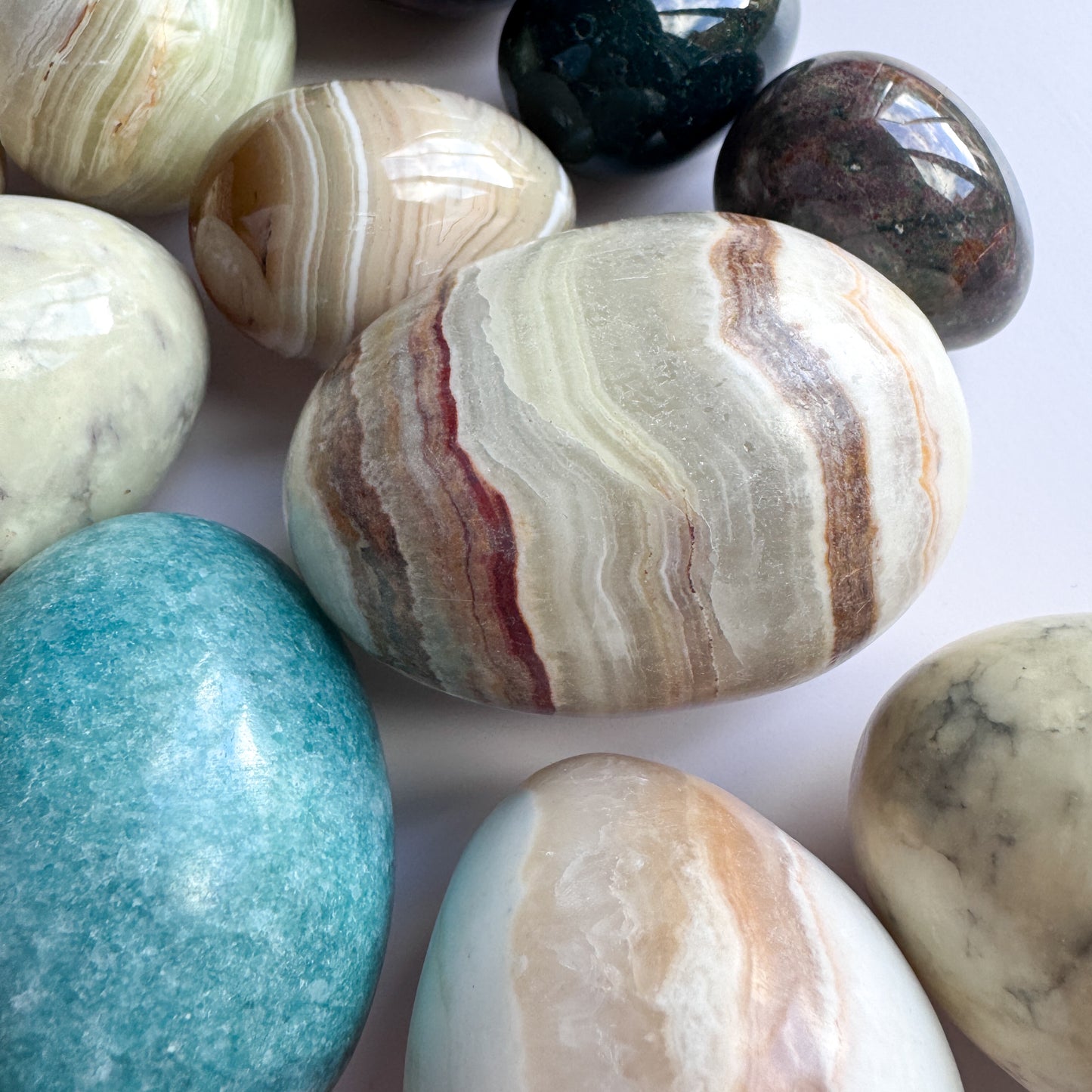11x Crystal Eggs